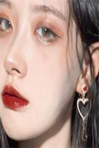 高分言情快穿逆境中的绝望女配