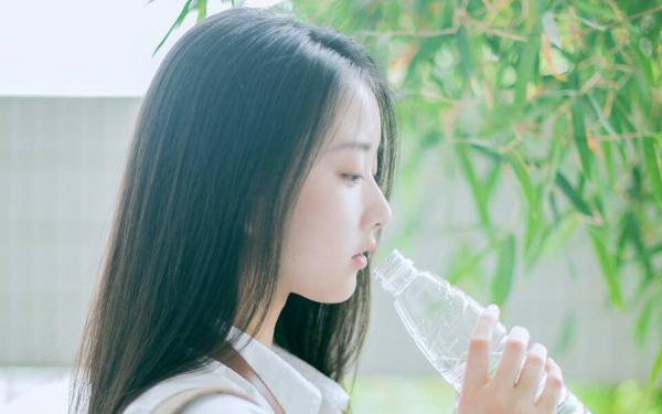 宁做乞丐婆，不当世子妃谢云舟周婉莹萧璟川小说精彩章节免费试读