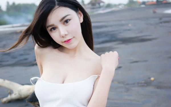 《郭昭滢浦明绍浦善泽》婚礼当天我被扔进蛇窟全文精彩试读