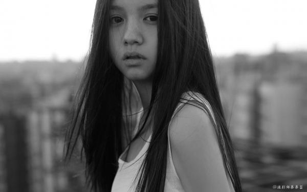 抄家后，医妃携千亿物资去流放主角穆知韵裴锦恒小说精彩章节全文免费试读