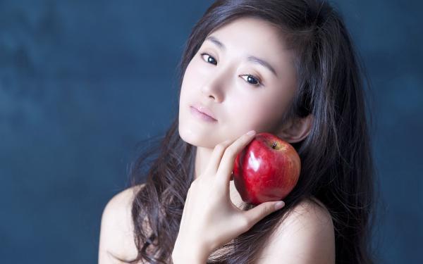《江临林晚莹》小说全文在线试读 未婚夫送我5元项链，我直接退婚小说全文